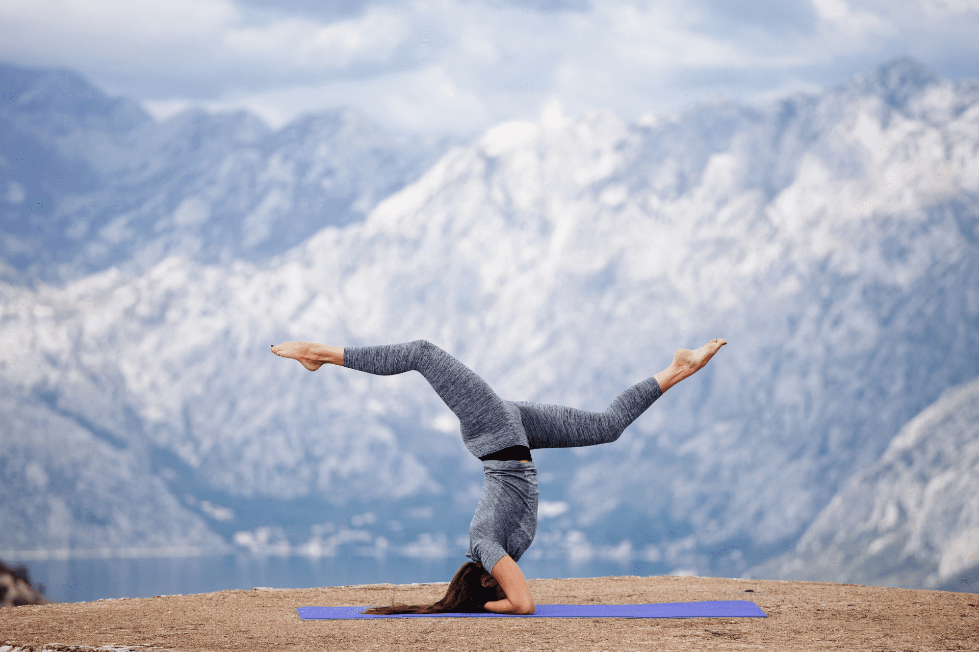 Aprovecha todos los beneficios del yoga (Envato)